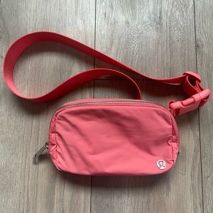 Lululemon belt bag